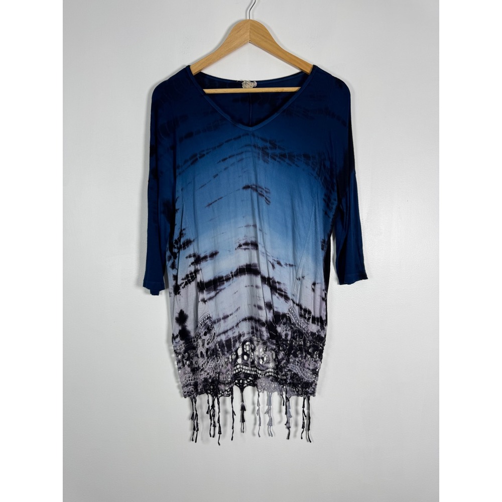 Boho Gimmicks BKE Womens Small Tunic Top Blue Tie Dye Crochet Fringe QMK133B